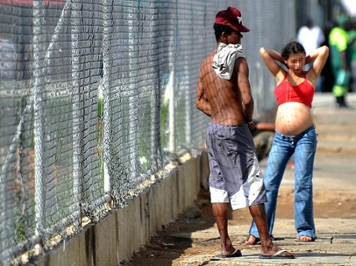 Cracolândia em São Paulo. Janeiro/2012. Foto de Edson Lopes Jr./Terra.