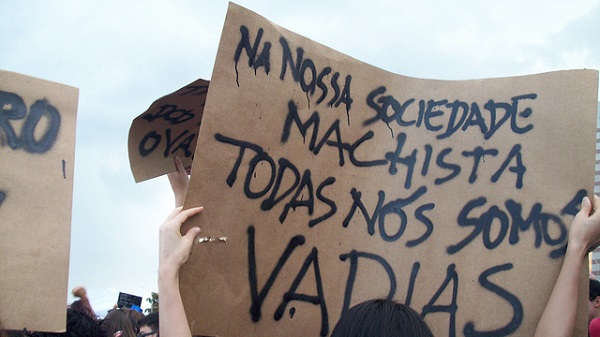 Marcha das Vadias de Brasília em 2012. Foto de Bianca Cardoso no Flickr em CC, alguns direitos reservados.
