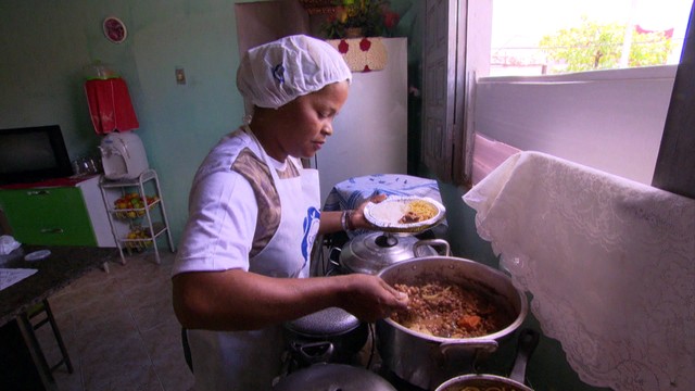 Cena de reportagem sobre alimentação no programa Globo Repórter da Rede Globo.