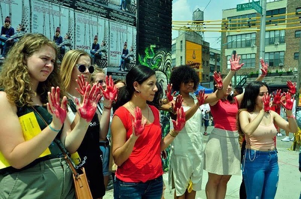 Manifestação nos Estados Unidos contra a cultura do estupro. Imagem: Mayra Cotta.